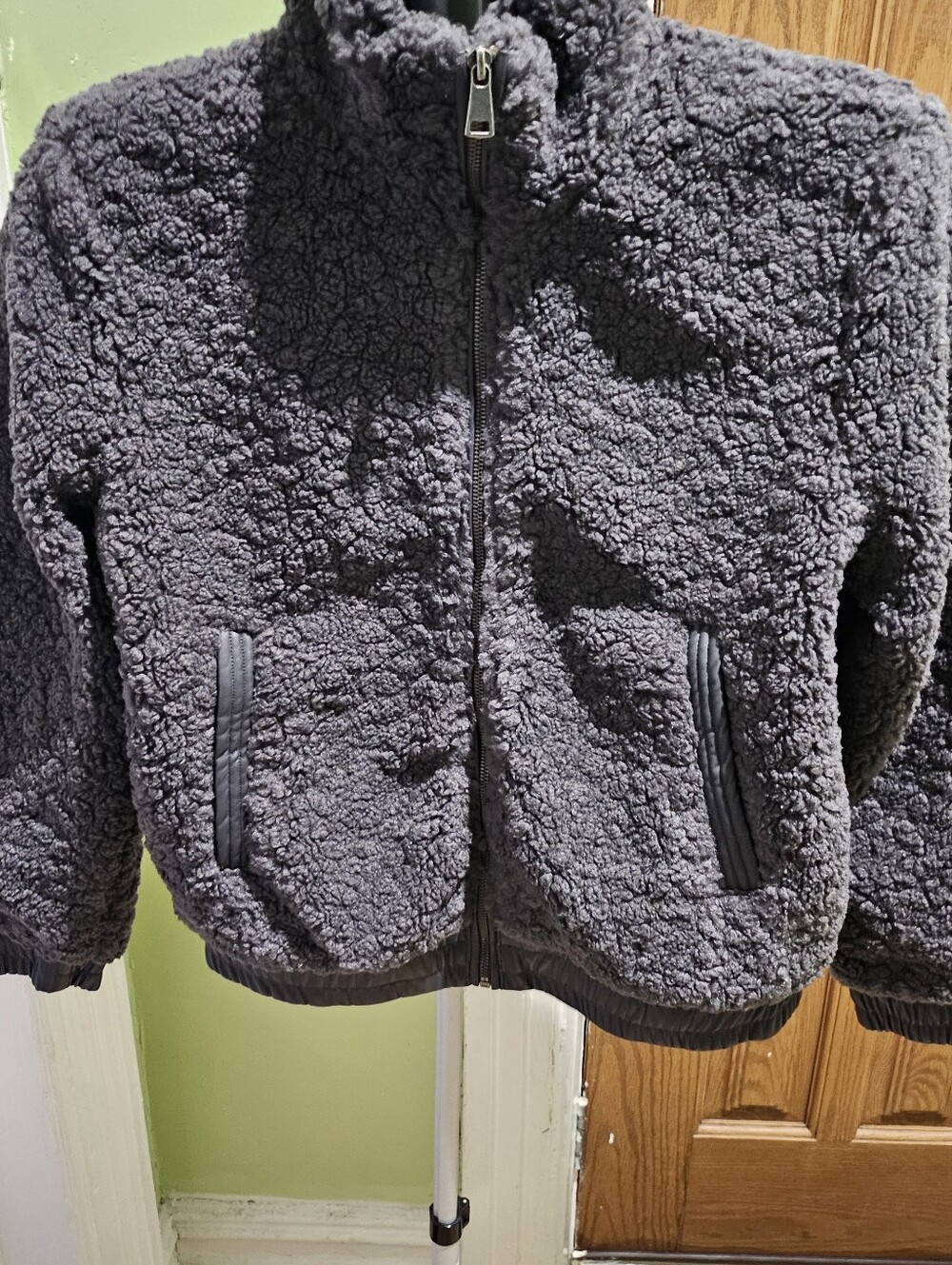 Women's Cozy Sherpa Jacket in Charcoal - Warm Zip-Up